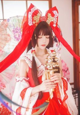 伊人久久五月天_国产剧迅雷电影在线